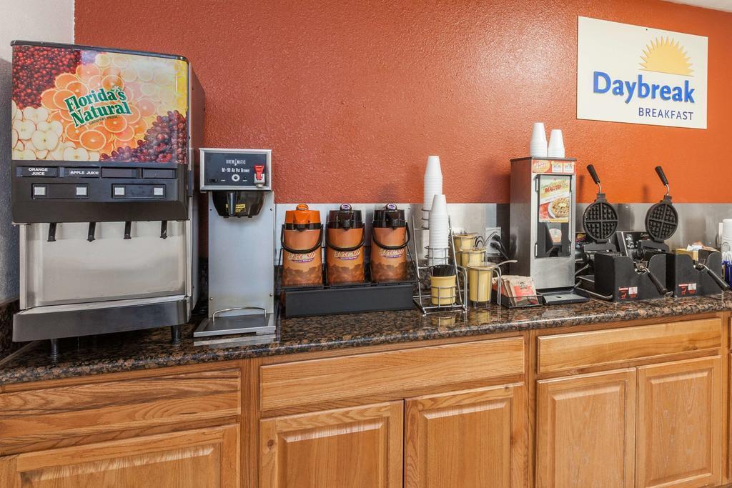 圣地亚哥sdsu附近罗德威酒店 外观 照片